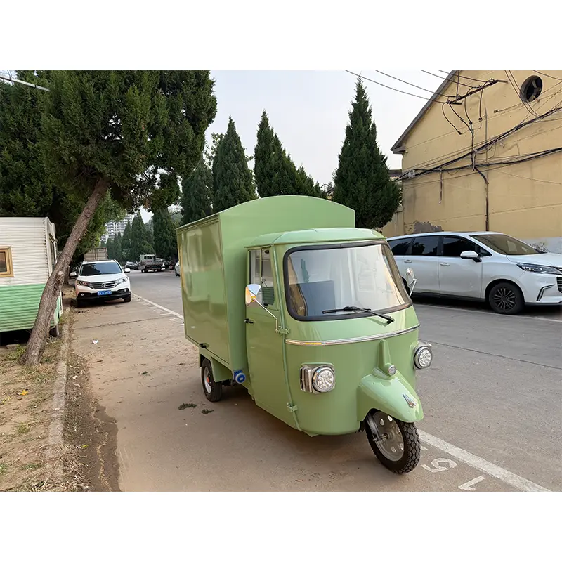 Piaggio Ape Mobile Prosecco és borozó